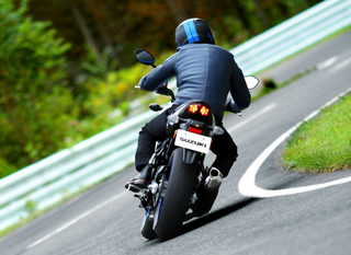 Illustration for article titled 2016 Suzuki SV650: The Miata Of The Moto World Is Back! Well, Kinda...